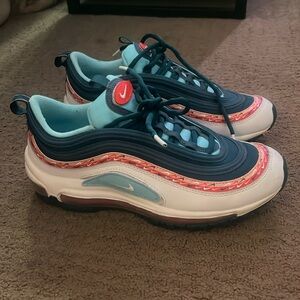 nike air max 97 size 6.5 YOUTH (i wear a 8.5 women’s and these fit me)